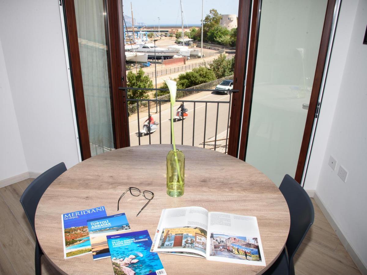 Loft Lungomare Vista Mare E Monti Leilighet Àrbatax Eksteriør bilde